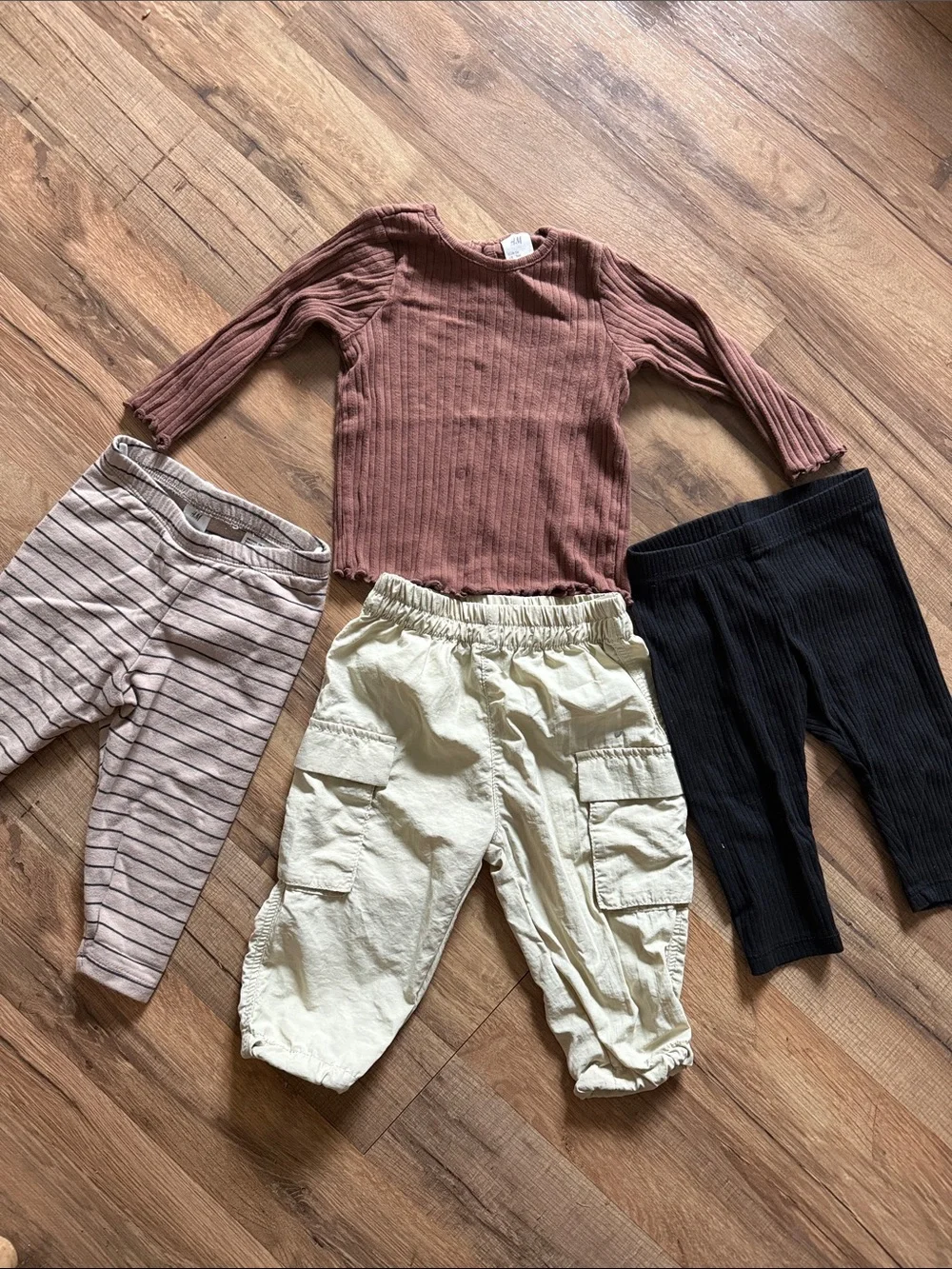 H&M 9mo Girl Bundle of Joggers, Leggings and Shirt